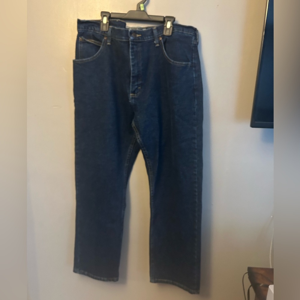 Wrangler Men's Blue Jeans - dark blue classic cut 36x29 - Picture 3 of 9